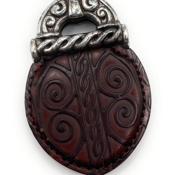 Brighton Key Fob - 4813 - Picture 1 of 3